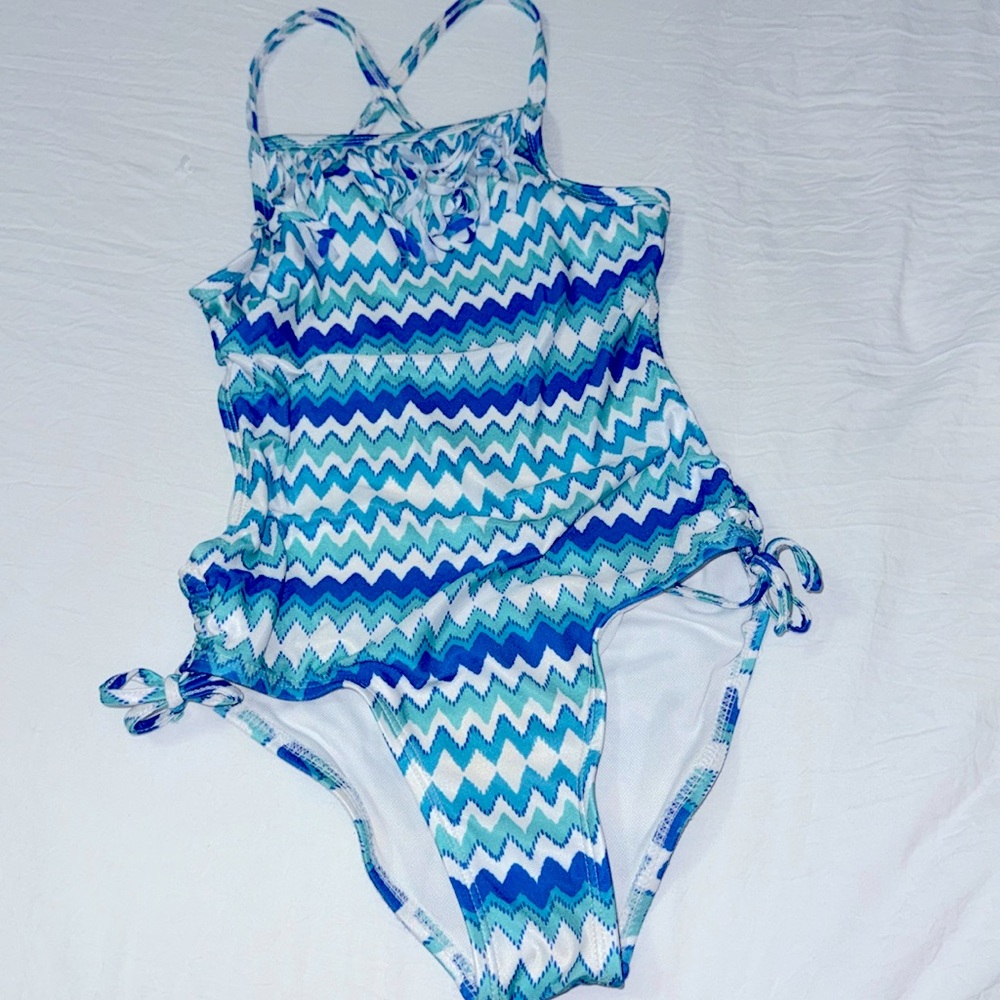 Girls one piece swimsuit